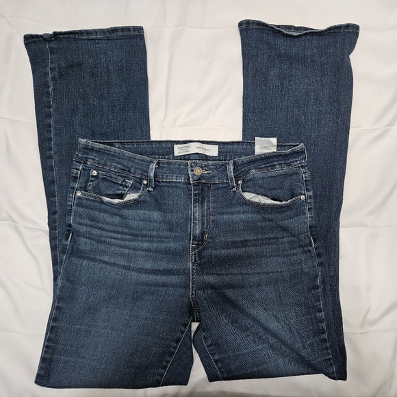 Levi Strauss Signature Mid Rise Bootcut Jeans! - Picture 2 of 8